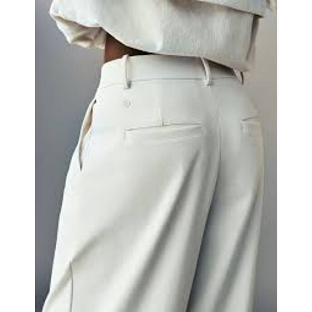 Lululemon Daydrift High-Rise Trousers Medium EUC (B20372)
